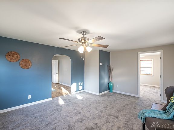 3rd image of 1815 Stewart Blvd