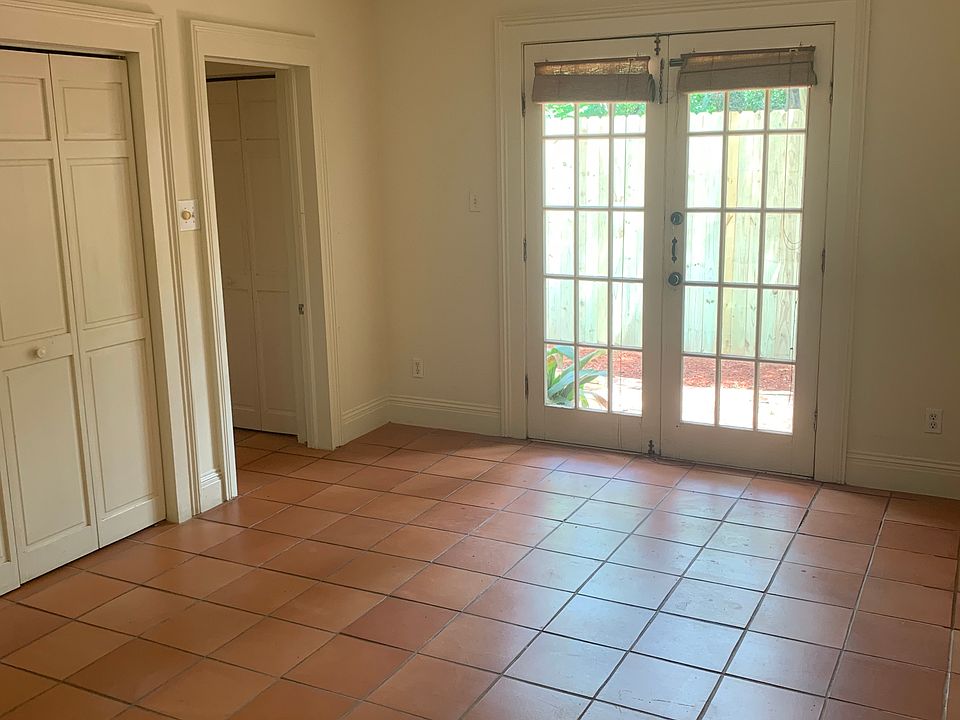 1st image of 1305 S Carrollton Ave #1