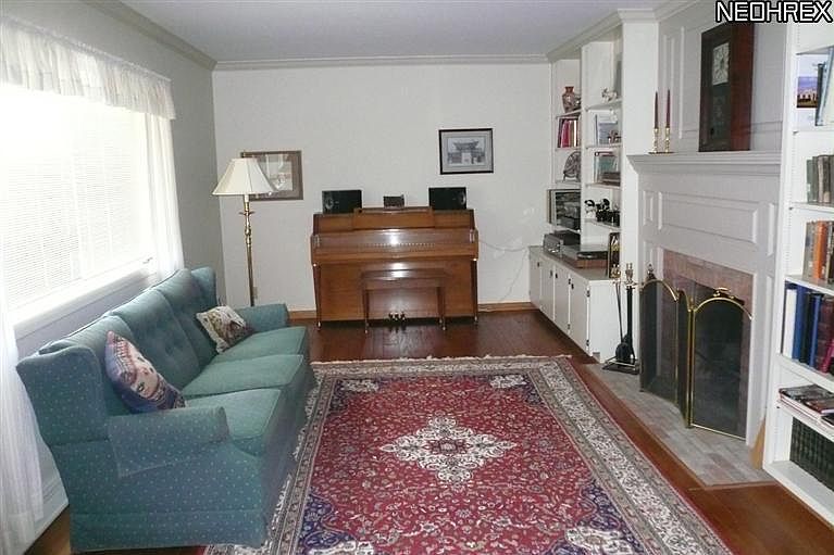 1st image of 2250 27th St