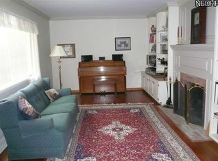 2250 27th St, Cuyahoga Falls, OH 44223
