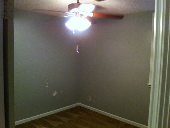 3rd image of 103 Bennett Dr