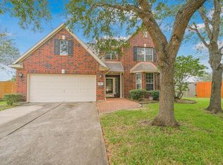 227 Rolling Springs Ln, Dickinson, TX 77539