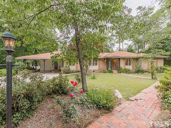 4th image of 703 S Crescent Dr