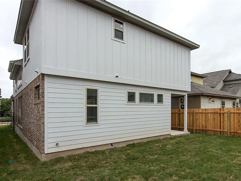 3240 E Whitestone Blvd #85 — Photo 35