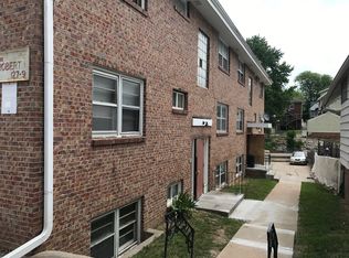 127 N 35th St, Omaha, NE 68131
