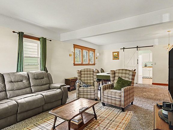 3rd image of 412 Prospect St