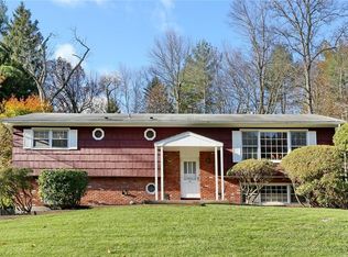 22 Woodglen Dr, New City, NY 10956