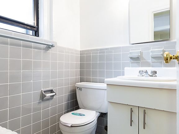5th image of 215 W 83rd St APT 5E