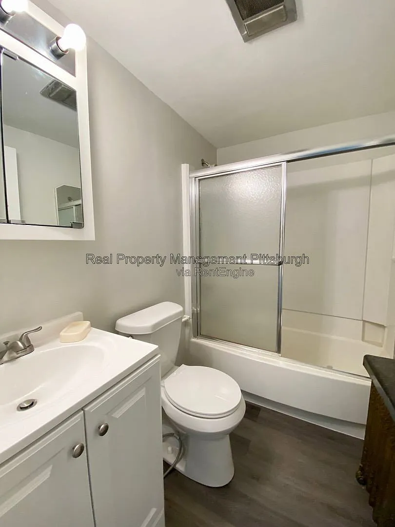 1 bed, 1.0 bath, 750 sqft, $925 — Photo 4