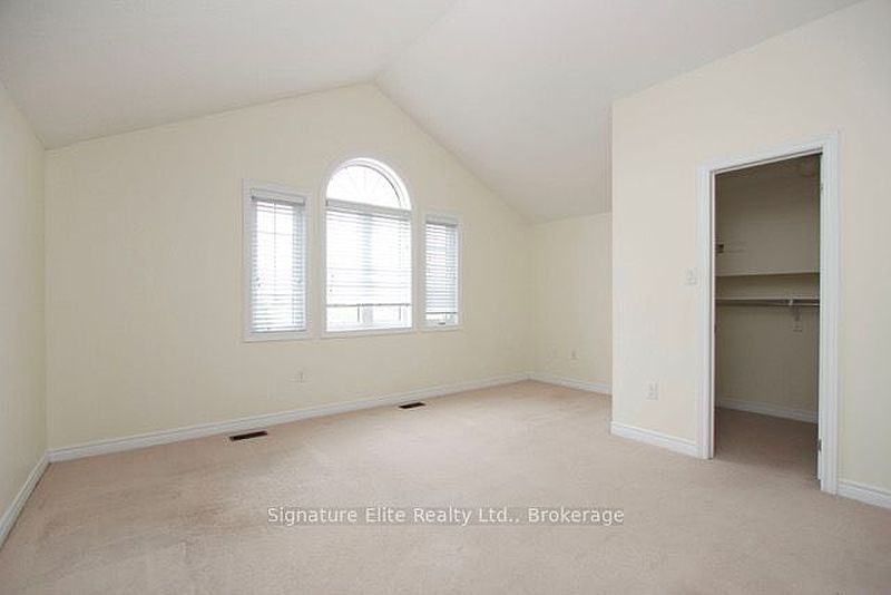 Ajax House for rent - 4 Bedrooms — photo 24