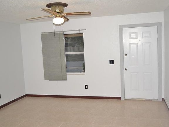 4th image of 4621 Royal Elm Dr