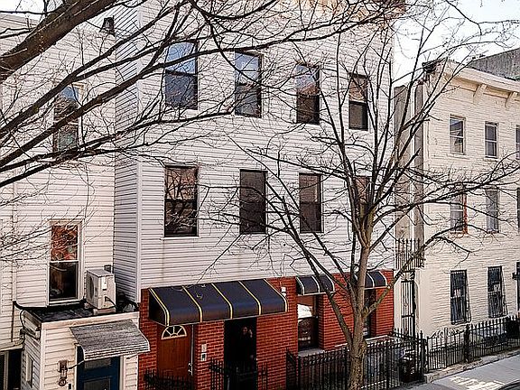3rd image of 186 Kent St