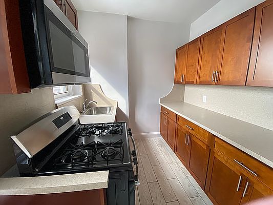 3rd image of 64-21 Booth St #Gg6
