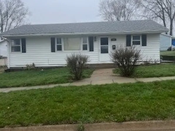 918 N Harlan St, Knoxville, IA 50138