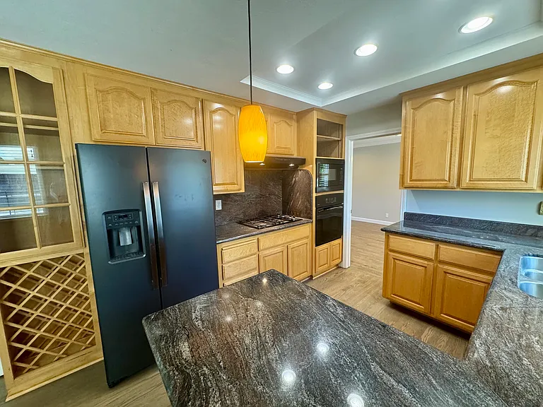 1318 Deb Ct — Photo 11