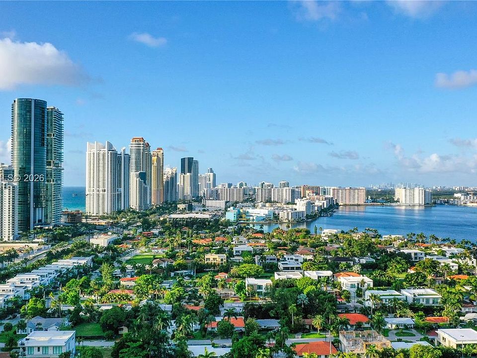 1st image of 19370 Collins Ave APT 621