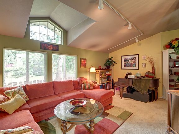 2nd image of 11349 20th Ave NE