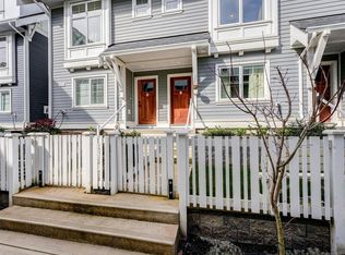 3094 Washington Ave #2, Victoria, BC V9A 1P6