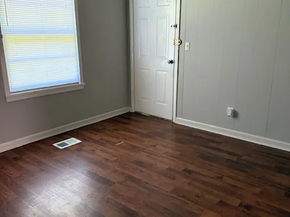 212 Wallis St, Jonesboro, GA 30236