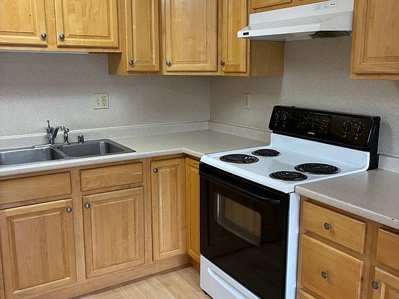 2nd image of 4320 Checkmate Dr APT 9