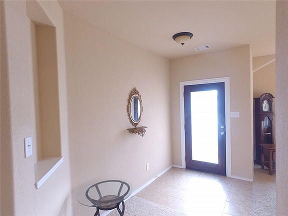 5th image of 2825 Gardendale Dr