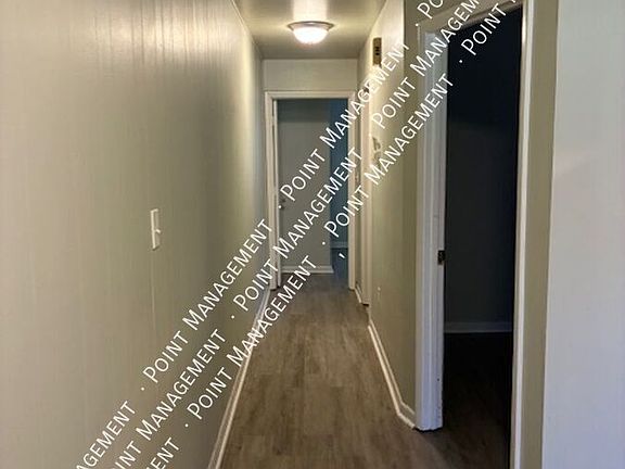 4th image of 1912 Wayne St NE APT 10