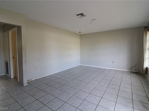 3rd image of 308 Louise Ave