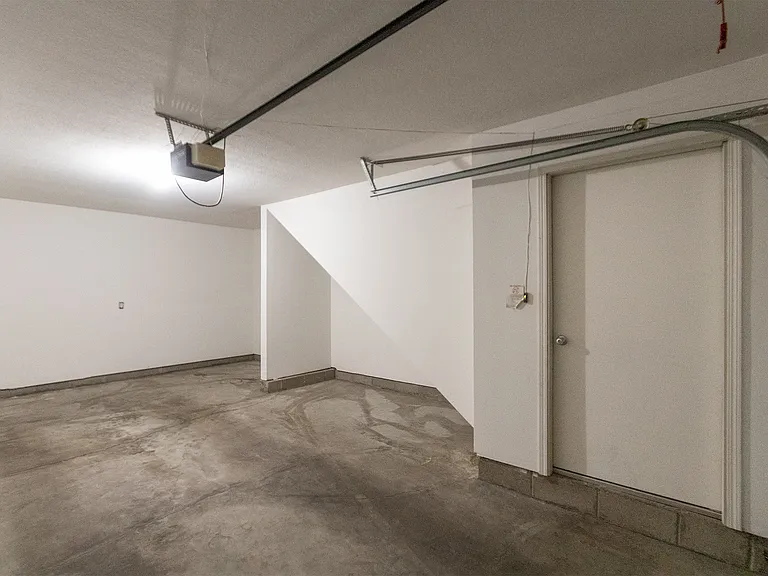 Washington Place — Photo 124