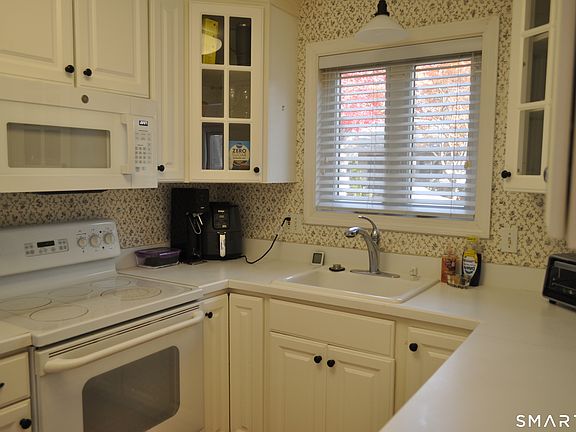 5th image of 29 Crocus Lane #29