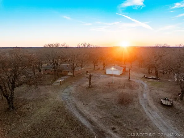 12612 S 4230th Rd, Claremore, OK 74016