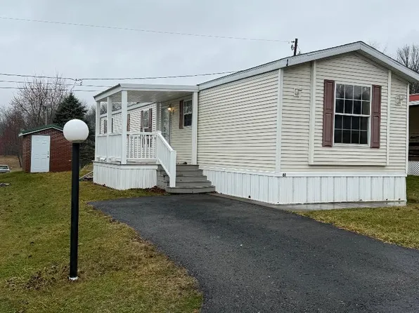 61 T & K Ct, New Cumberland, WV 26047