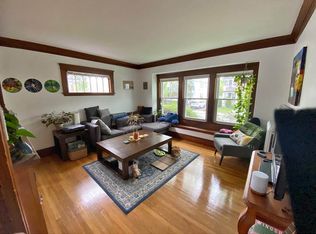 133 Redlands Rd #1R, West Roxbury, MA 02132