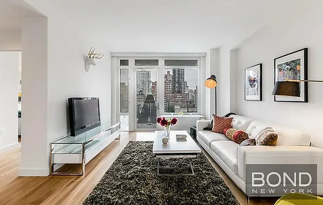 Rented by Bond New York | media 2