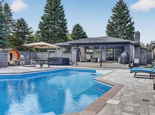 55 S Midridge Close SE, Calgary, AB T2X1G2
