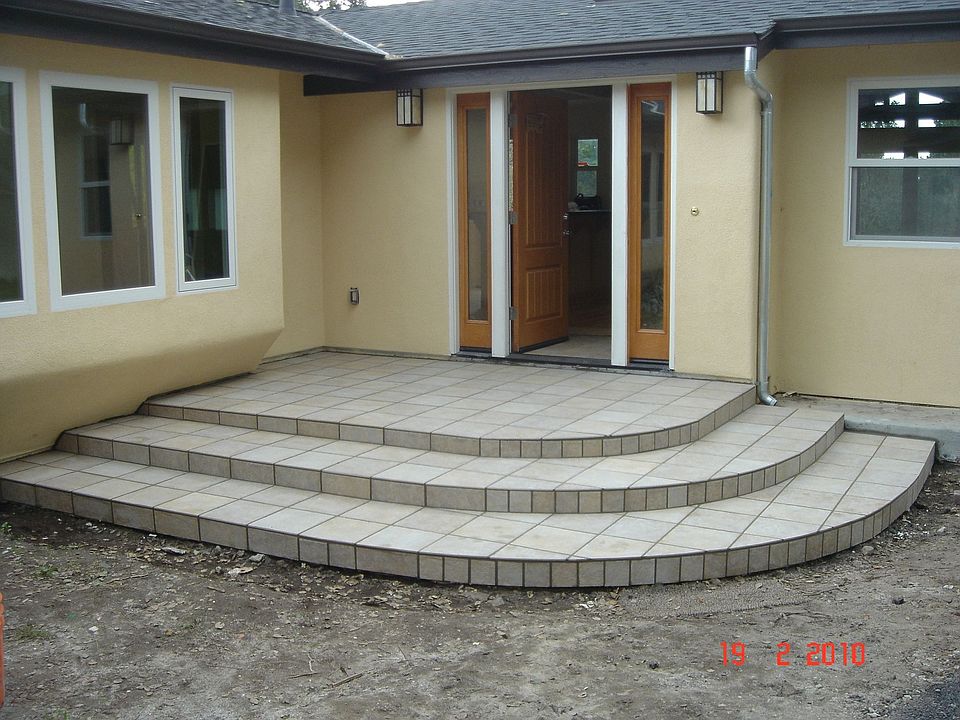 3113 Sloat Main Entry