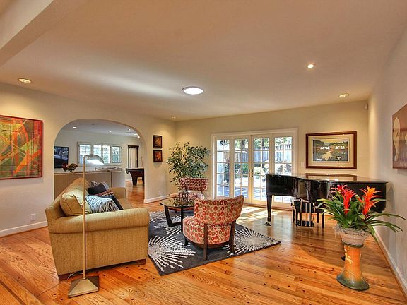4th image of 18805 Harleigh Dr