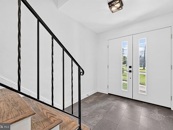3rd image of 14208 N Gate Dr