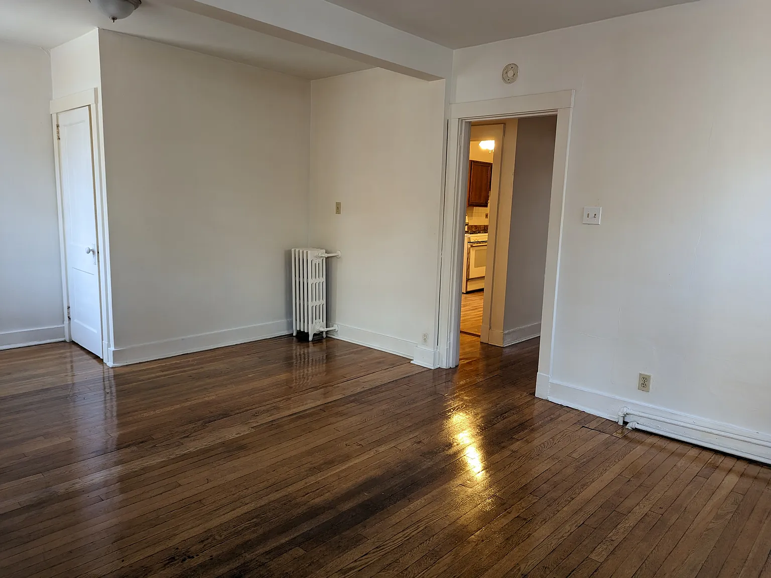 2 bed, 1300 sqft, $1,025 — Photo 1