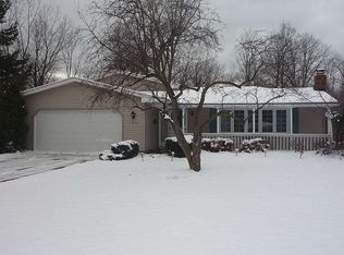 6408 Cumberland Dr, Mentor, OH 44060
