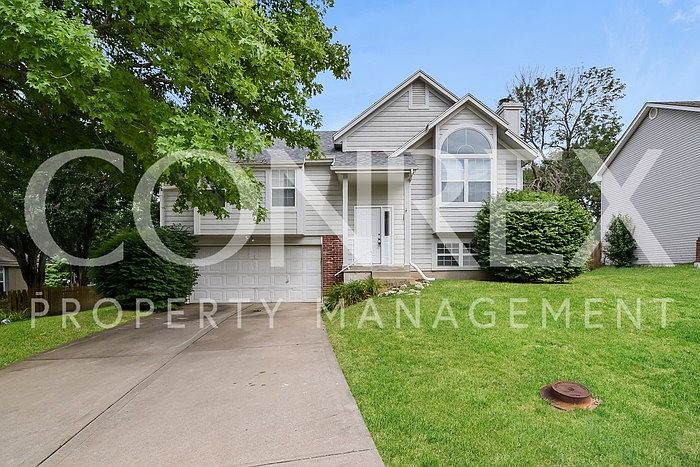 1st image of 719 NW 42nd St