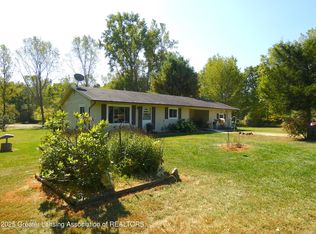 2598 Heeney Rd, Stockbridge, MI 49285