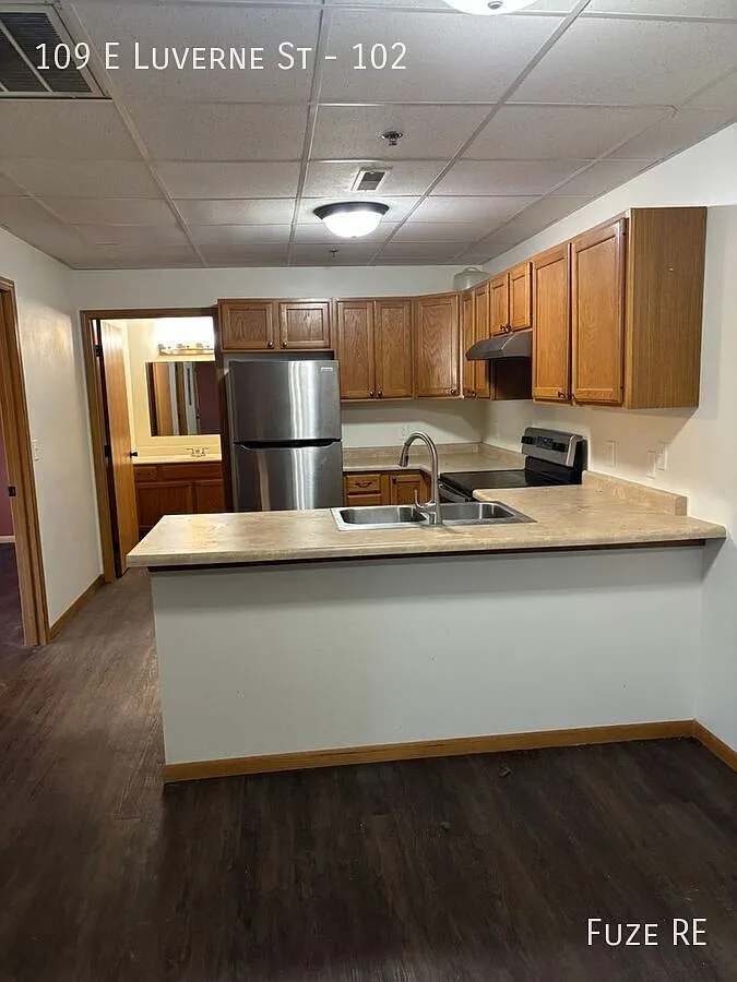 * $750 Off First Months Rent! * 1-Bedroom 1-Bathroom Apartment Available Now at City Centre Apart... — Photo 2