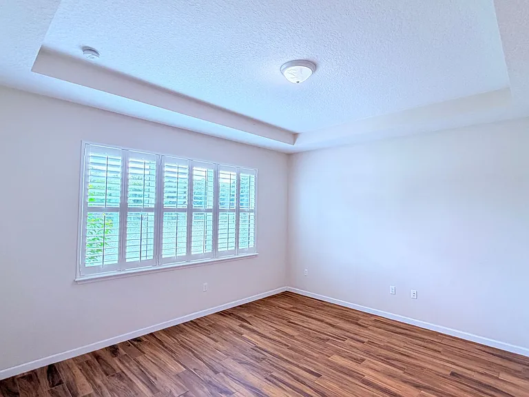 1102 S Victoria Hills Dr S — Photo 16