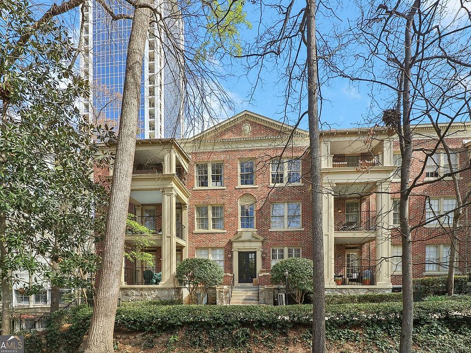 1st image of 2814 Peachtree Rd NW APT 10