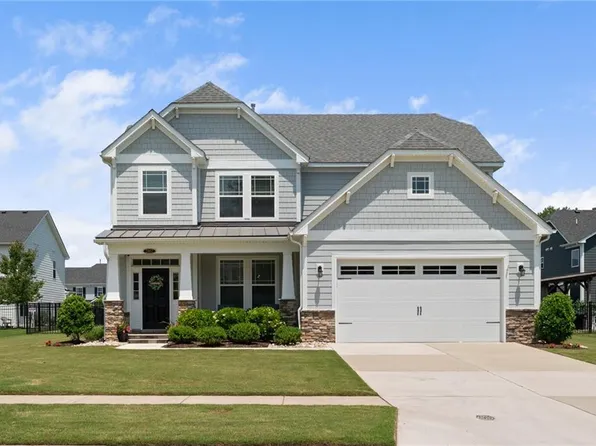 2852 Kingsfield Dr, Virginia Beach, VA 23456