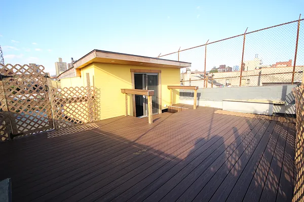 Rented by Compass | media 13