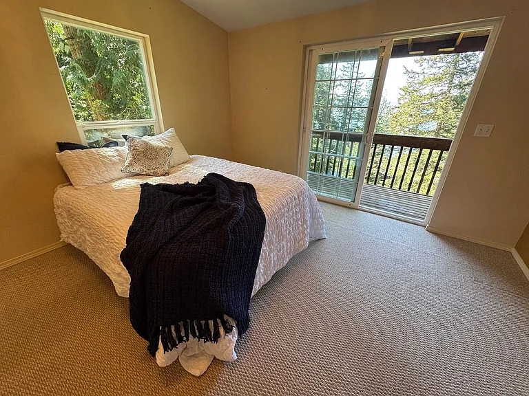 7604 Holiday Blvd — Photo 11