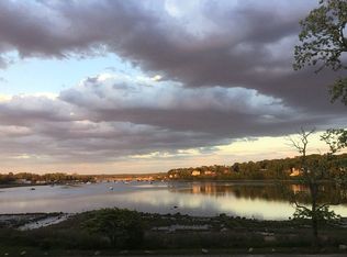 60 Shore Rd, Bayville, NY 11709