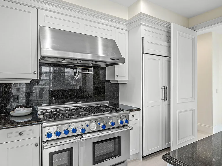 3000 S Ocean Blvd #402 — Photo 6
