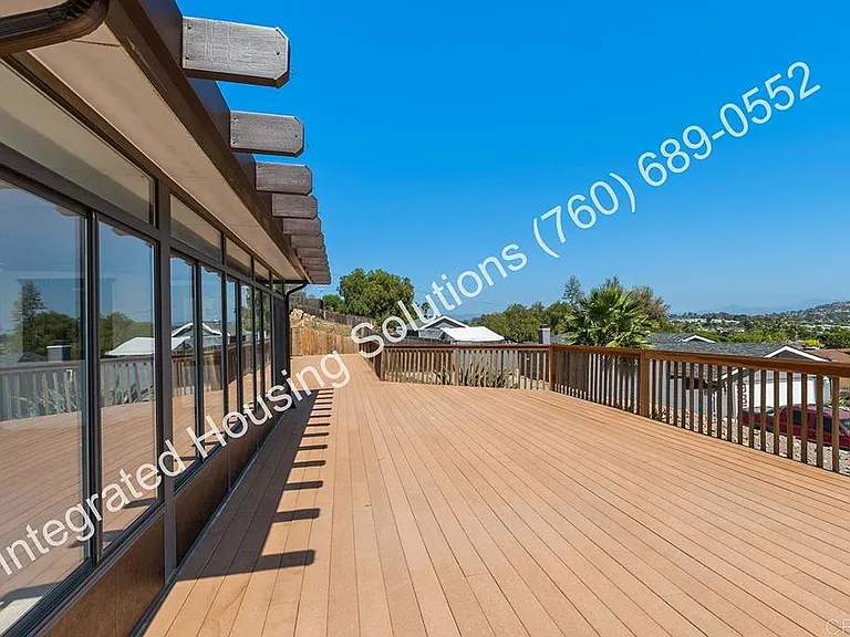 945 Pinon St — Photo 16